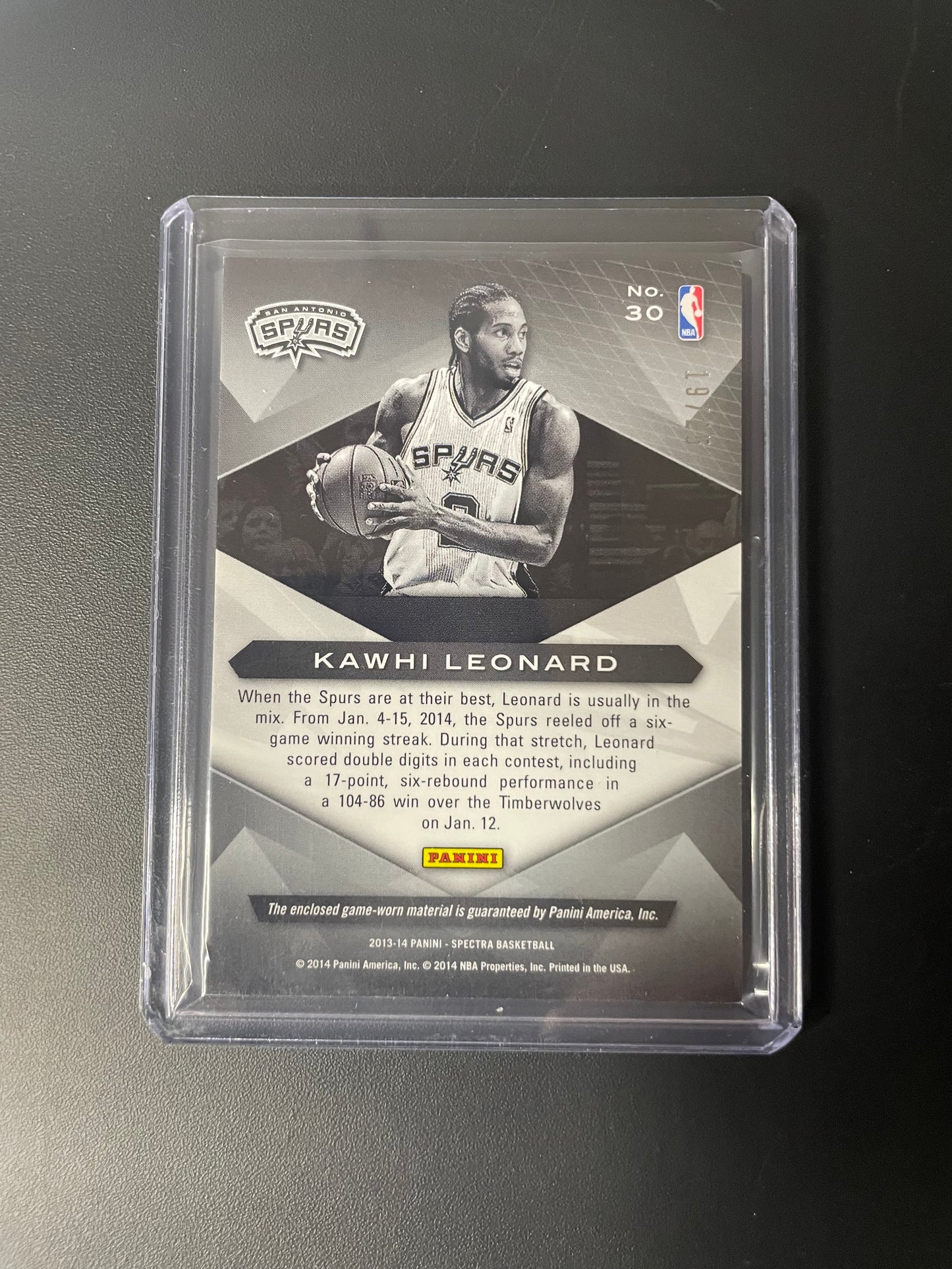 2013/14 Panini Spectra #30 Kawhi Leonard San Antonio Spurs Game Worn Material 19/25