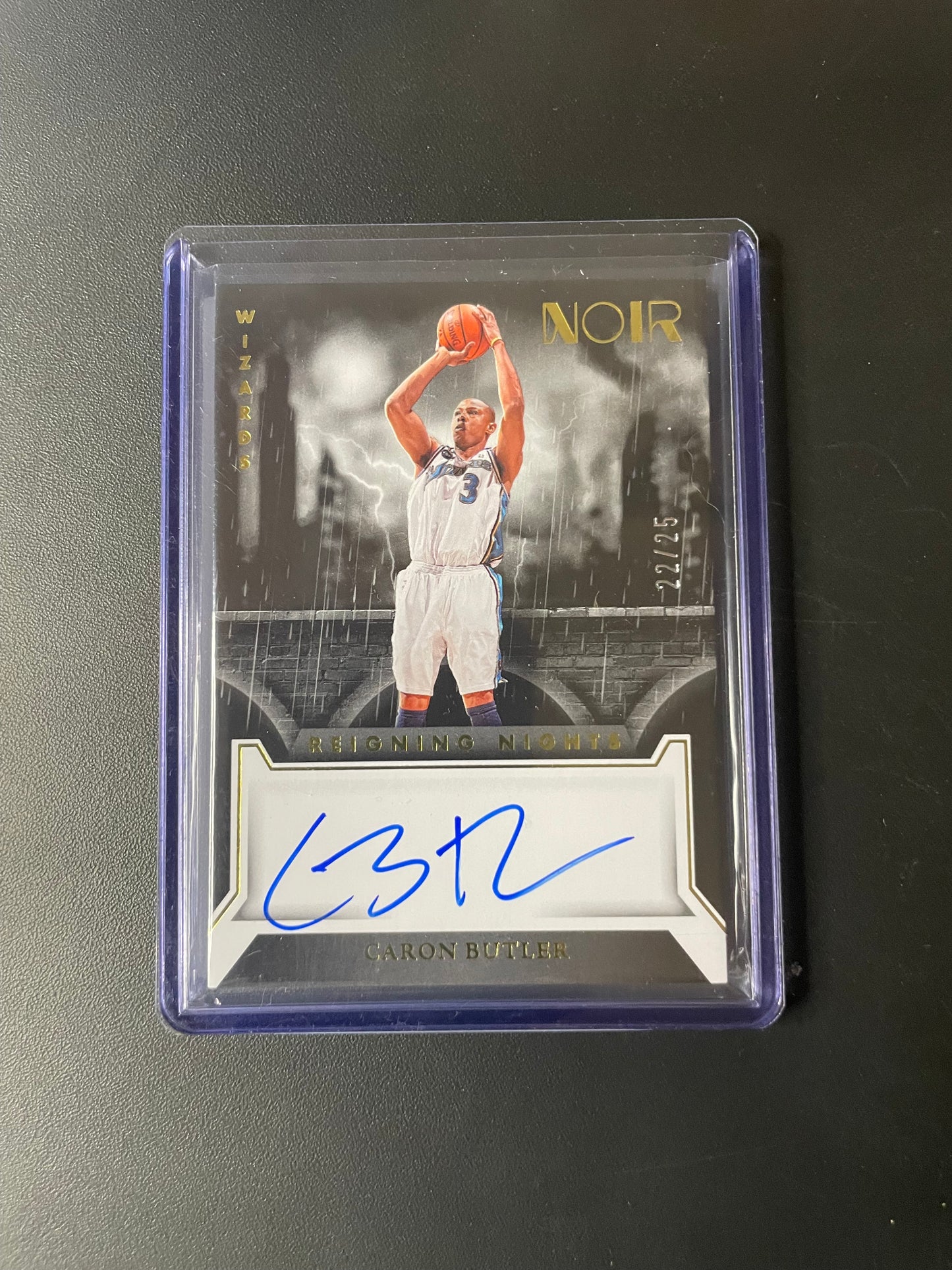 2022/23 Panini Noir #29 Caron Butler, Washington Wizards Reigning Nights Signatures Gold 22/25