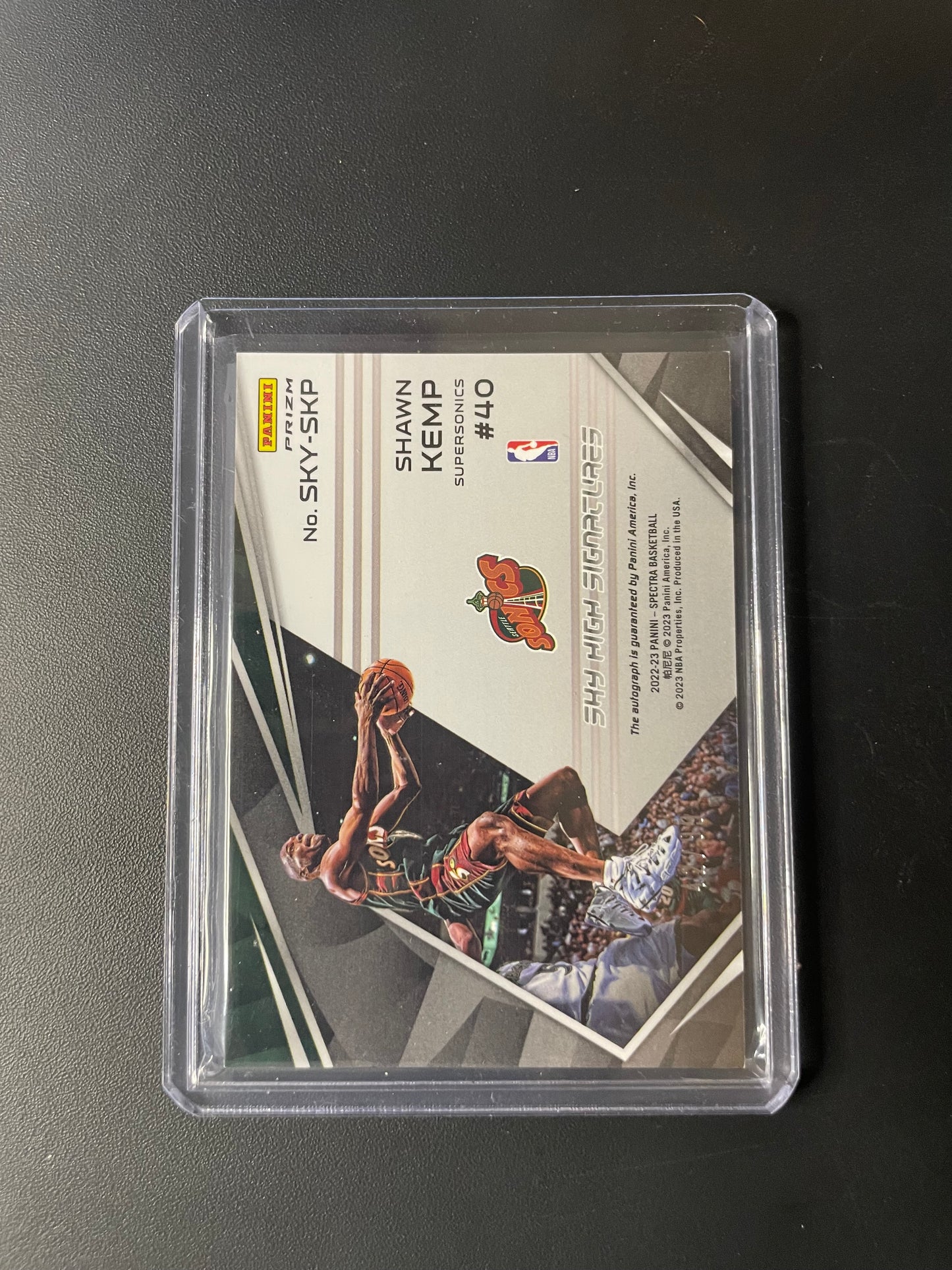 2022/23 Panini Spectra #25 Shawn Kemp, Seattle Supersonics Sky High Signatures 42/99