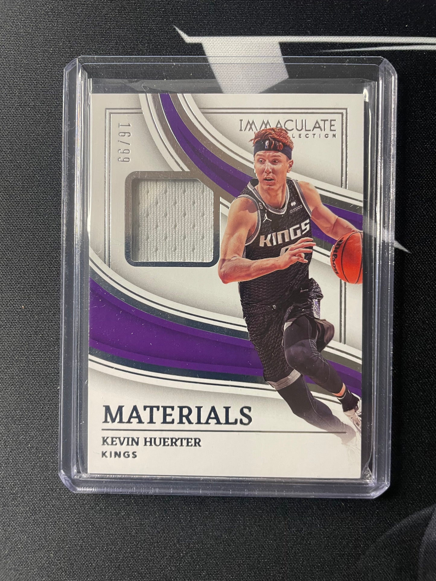 2022/23 Panini Immaculate #32 Kevin Huerter , Sacramento Kings Materials 16/99