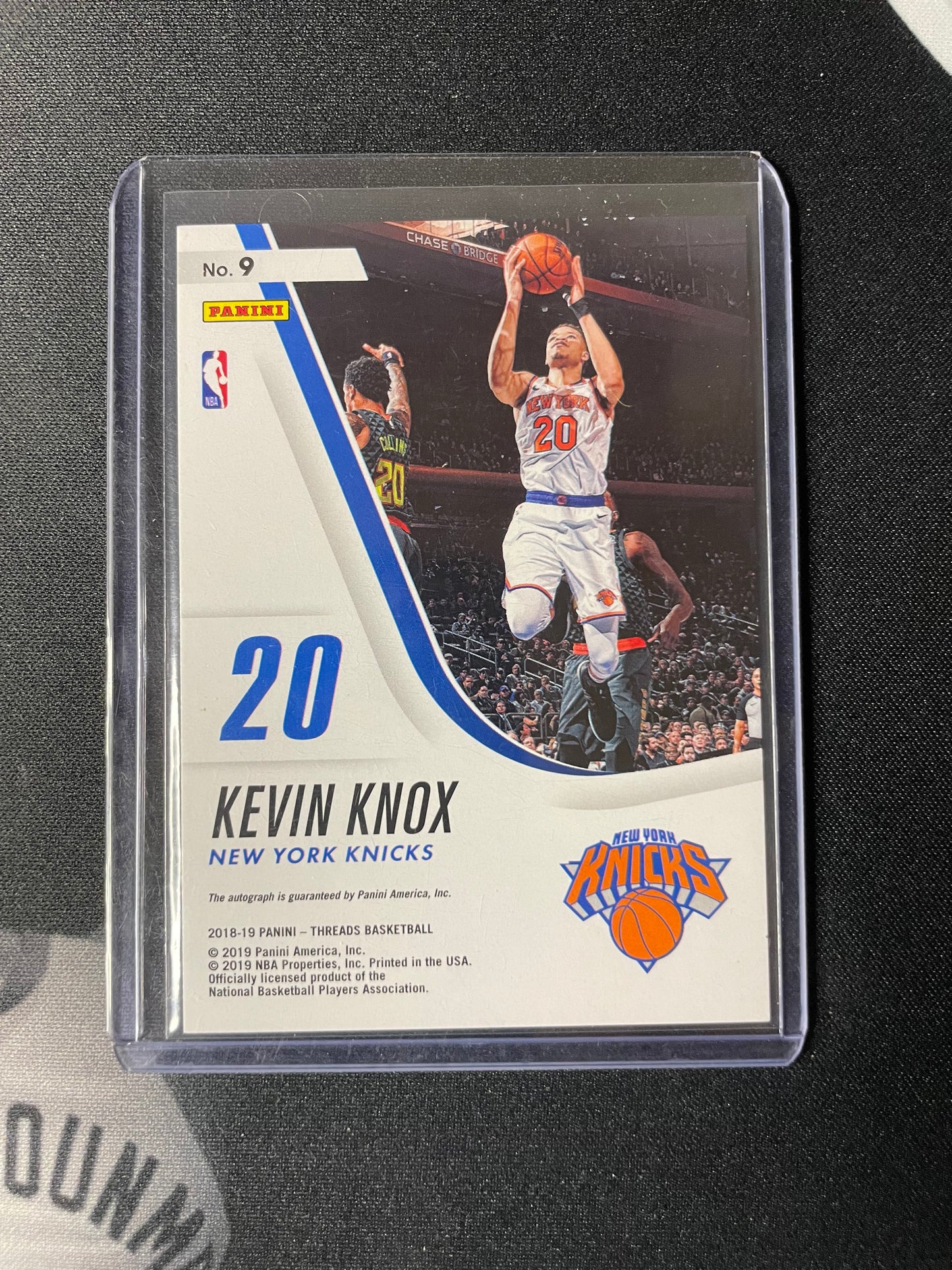2018/19 Panini Threads #9 Kevin Knox New York Knicks Rookie Signatures 064/105
