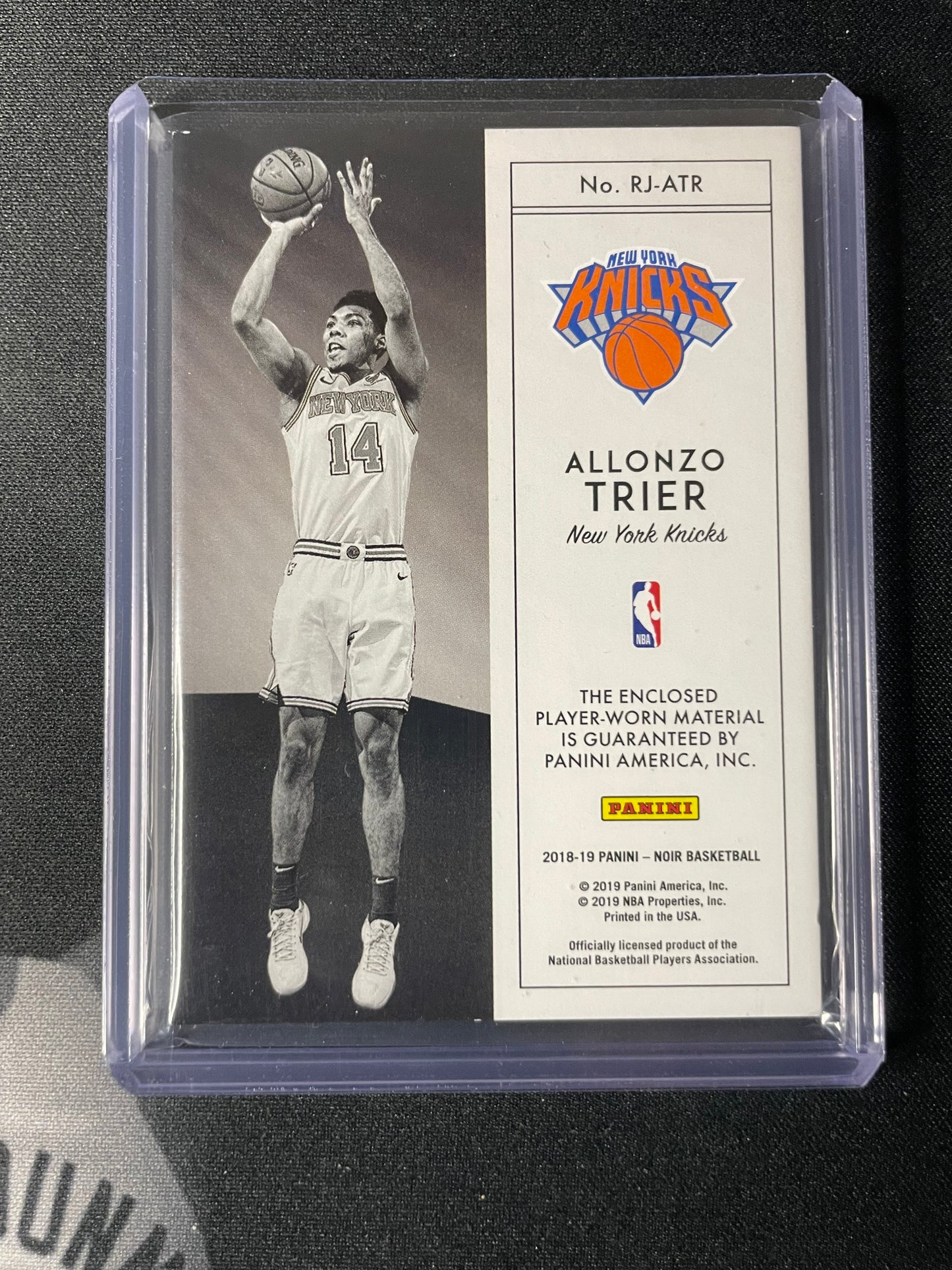 2018/19 Panini Noir #23 Allonzo Trier New York Knicks Rookie Jumbo Material 72/99