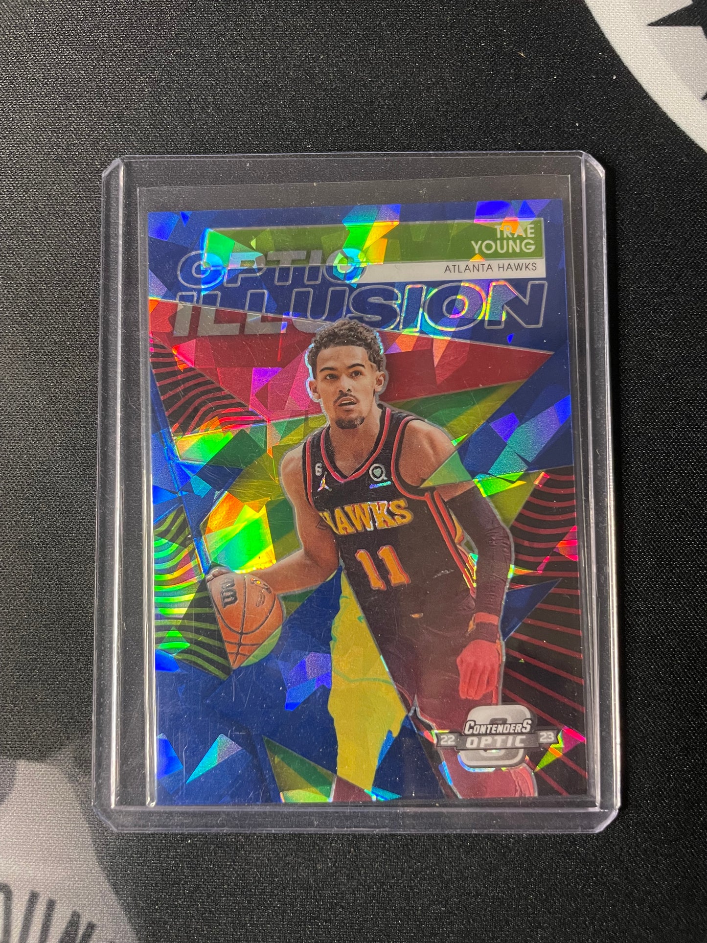 2022/23 Panini Contenders Optic #9 Trae Young Optic Illusion 70/75