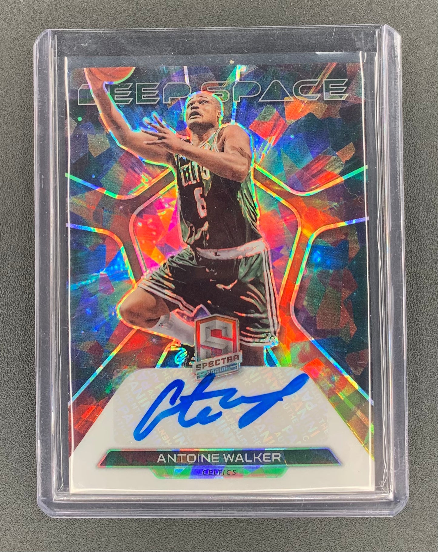 2022/23 Panini Spectra #8 Antoine Walker, Boston Celtics Deep Space Signatures Astral 30/49