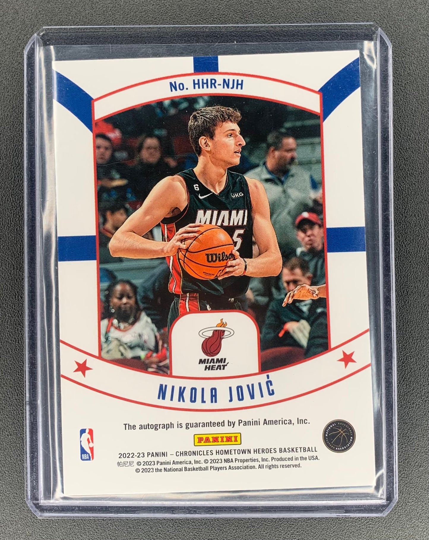 2022/23 Panini Chronicles #1 Nikola Jovic, Miami Heat Hometown Heroes Rookie Autographs 130/149